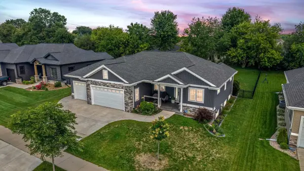 816 Damascus Trail, Cottage Grove, WI 53527