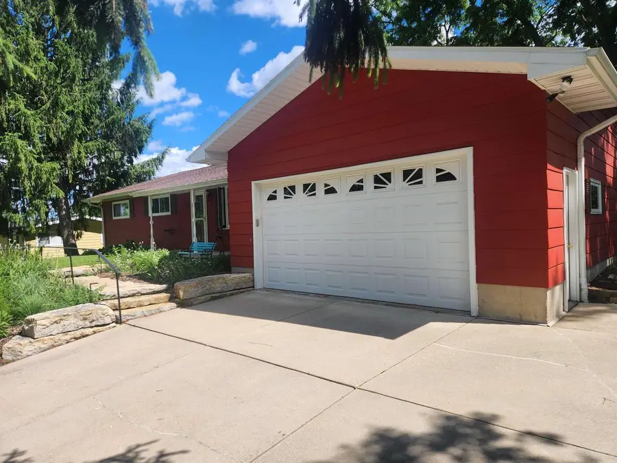 607 8th Avenue, New Glarus, WI 53574 - #2