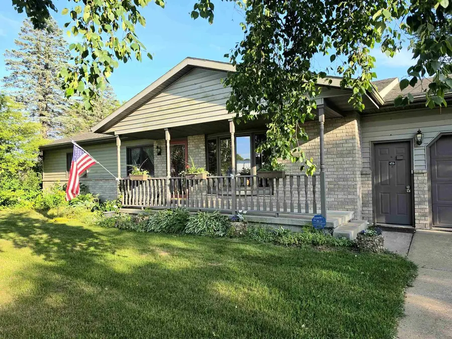 813 W Veterans Street, Tomah, WI 54660 - #3