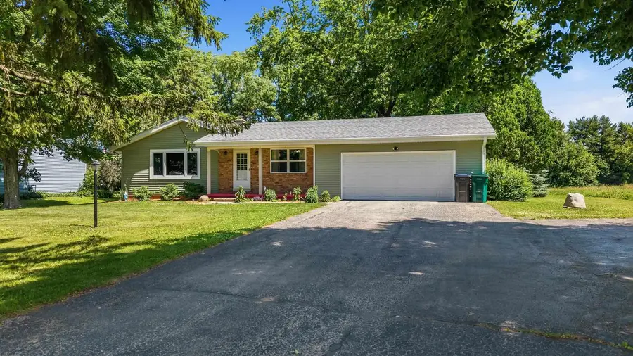 W9076 Heritage Hills Road, Beaver Dam, WI 53916 - #2