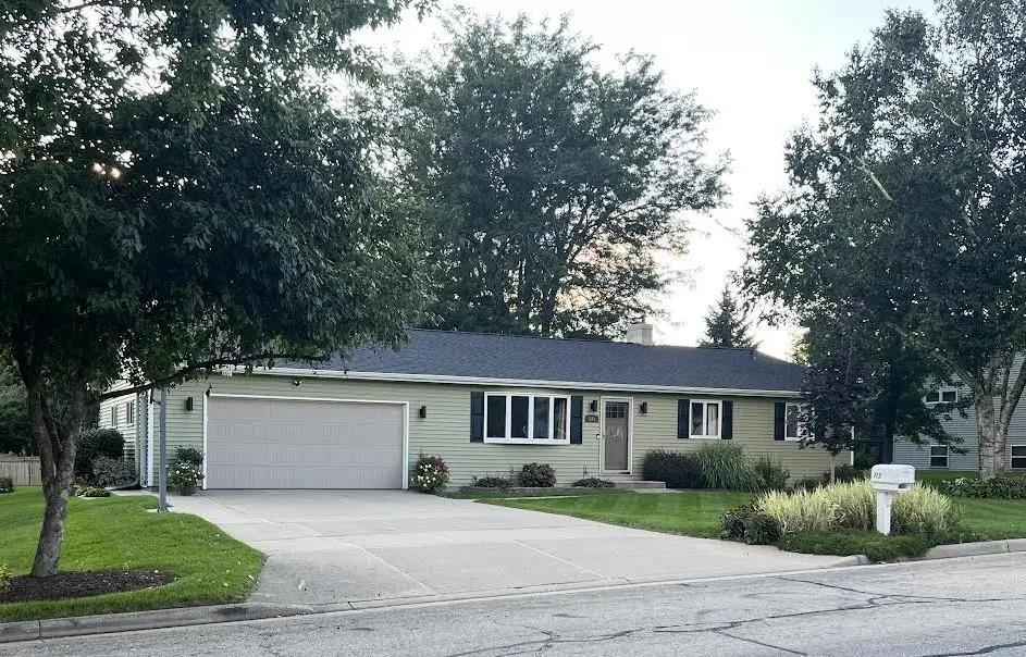 113 N 5th Street, Evansville, WI 53536 - #1