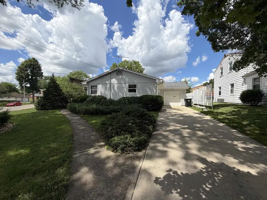 1348 Lincoln Court, Beloit, WI 53511 - #2