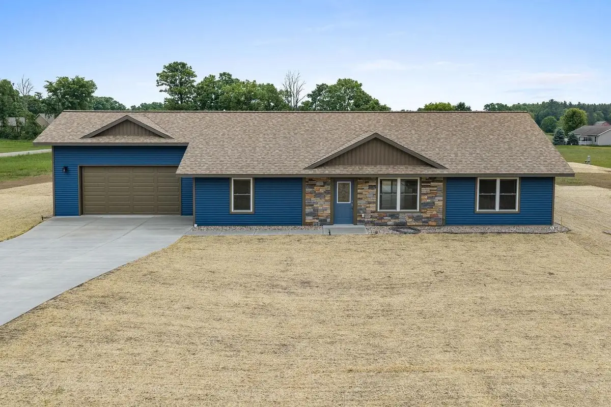 1123 S Gale Lane, Wisconsin Dells, WI 53965 - #1