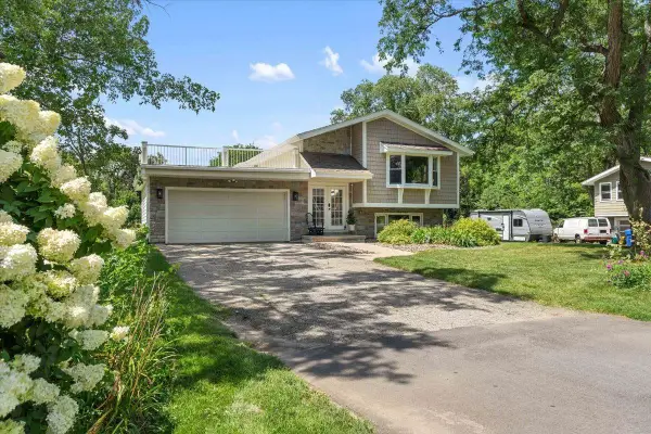 2321 Gold Drive, Fitchburg, WI 53711