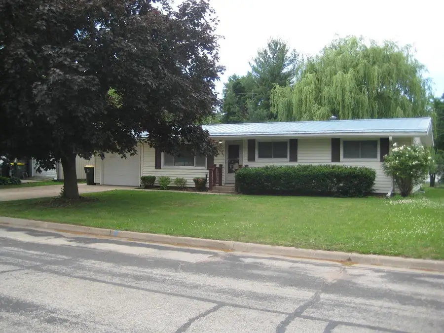 1111 S 5th Street, Prairie Du Chien, WI 53821 - #2