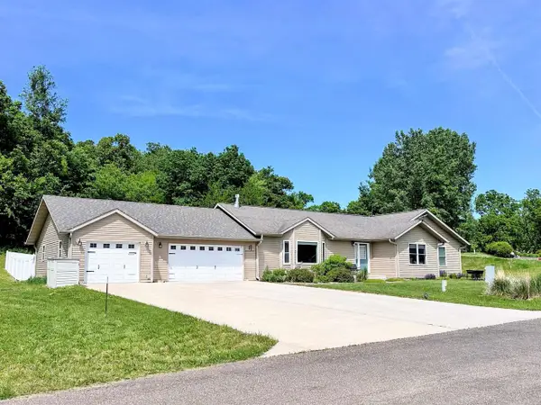 62144 Sugar Loaf Trail, Prairie Du Chien, WI 53821
