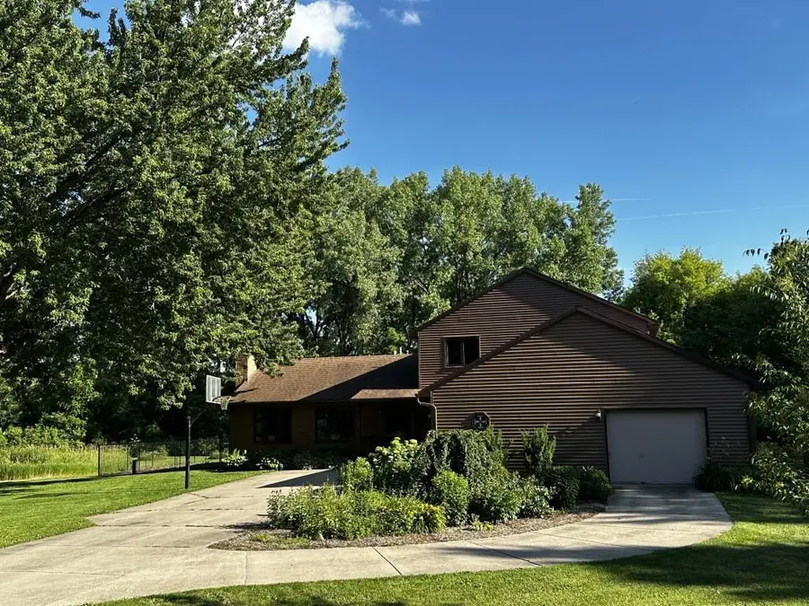 2611 Penny Lane, Stoughton, WI 53589 - #2