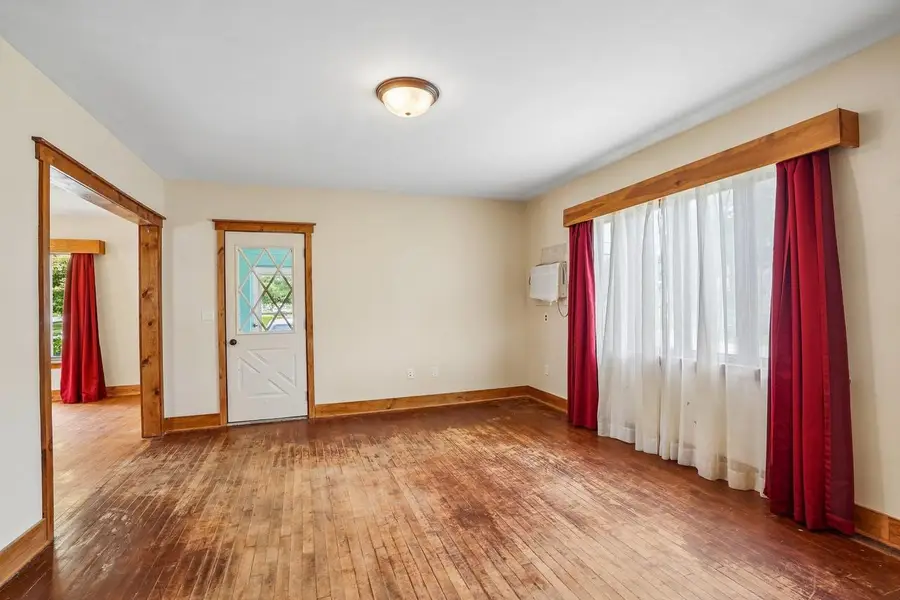 513 Waterloo Street, Columbus, WI 53925 - #3