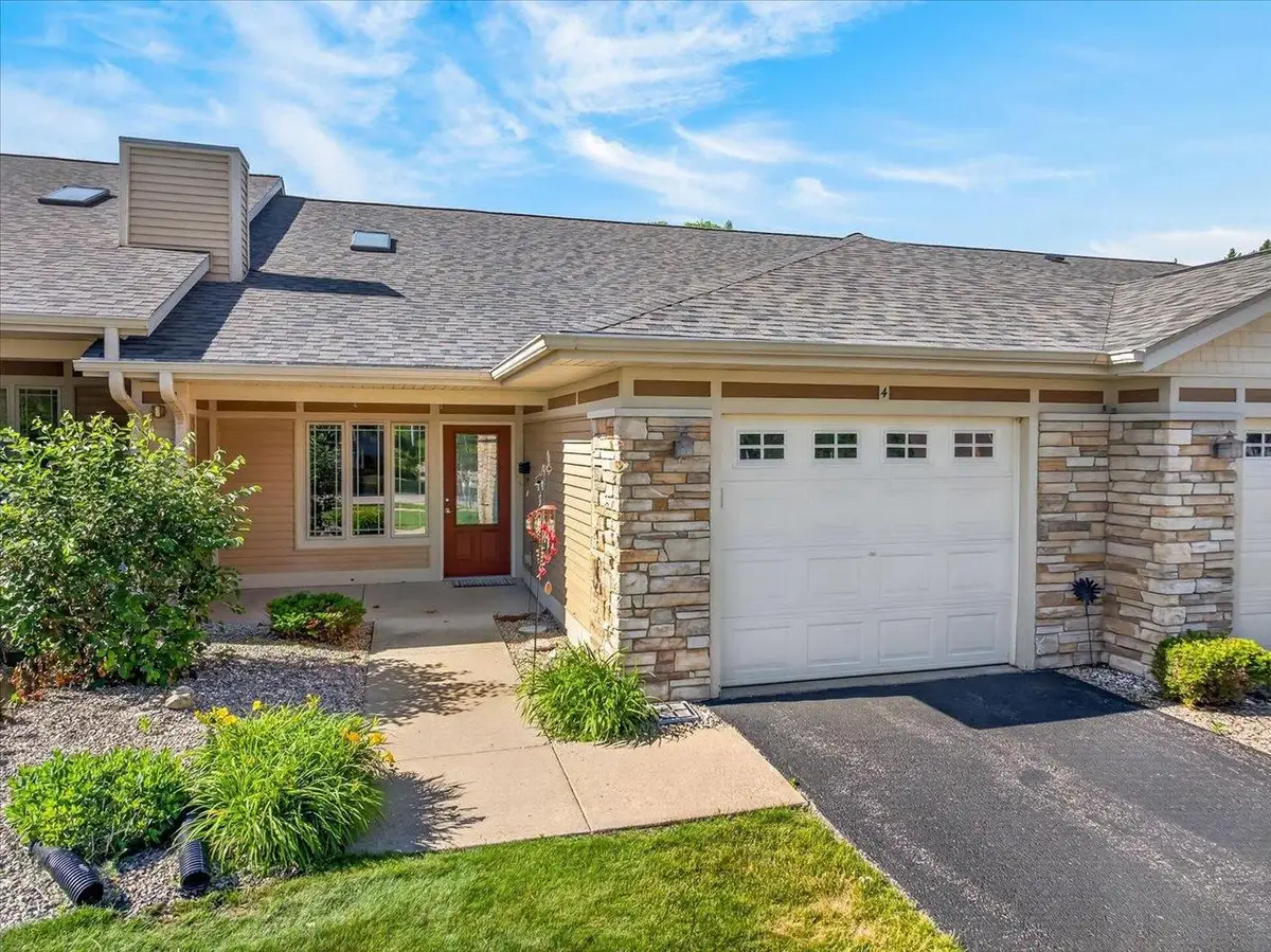 1120 Prospect Avenue #4, Portage, WI 53901 - #1