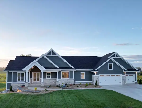 3306 Colton Way, Sun Prairie, WI 53590