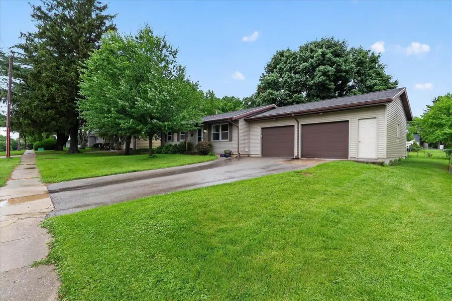 511 Johnson Avenue, Clinton, WI 53525 - #2