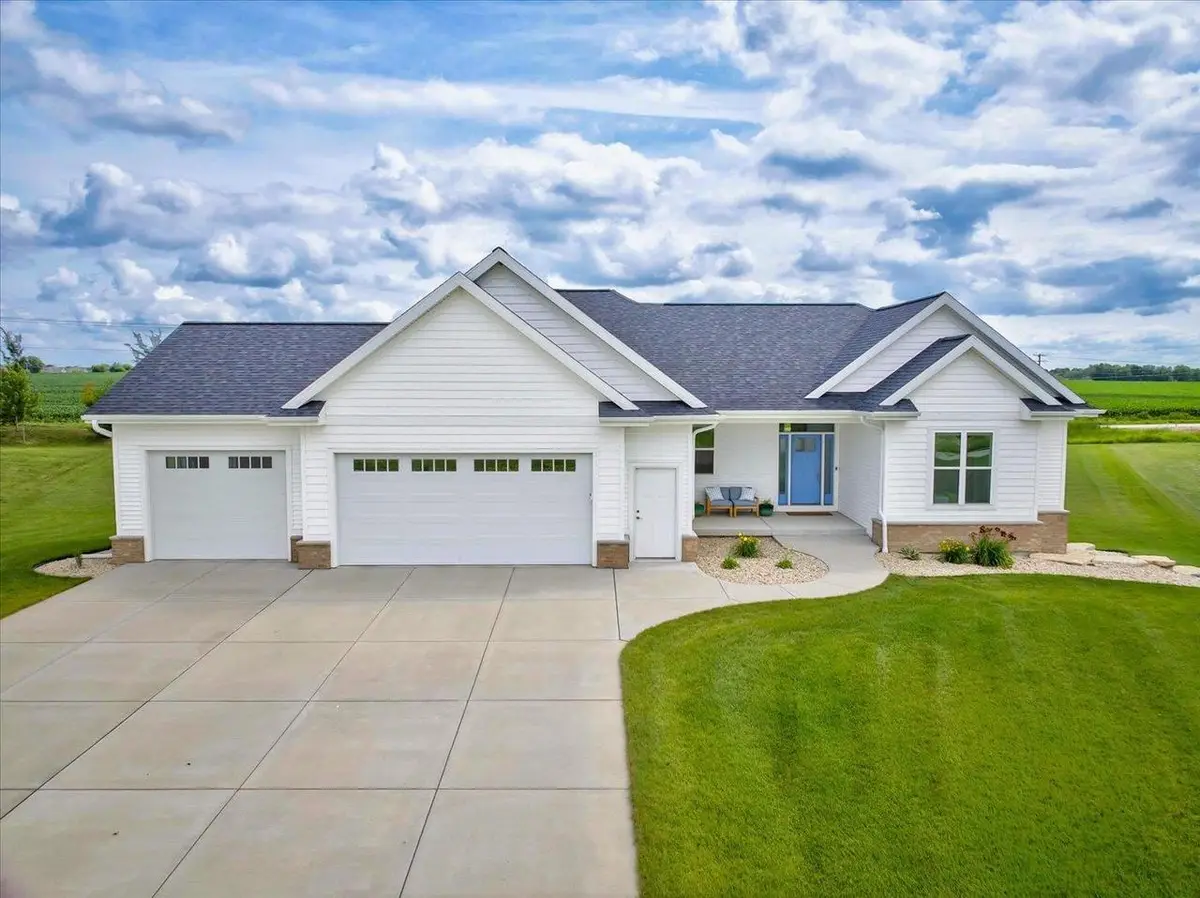 6607 Kades, Sun Prairie, WI 53590 - #1