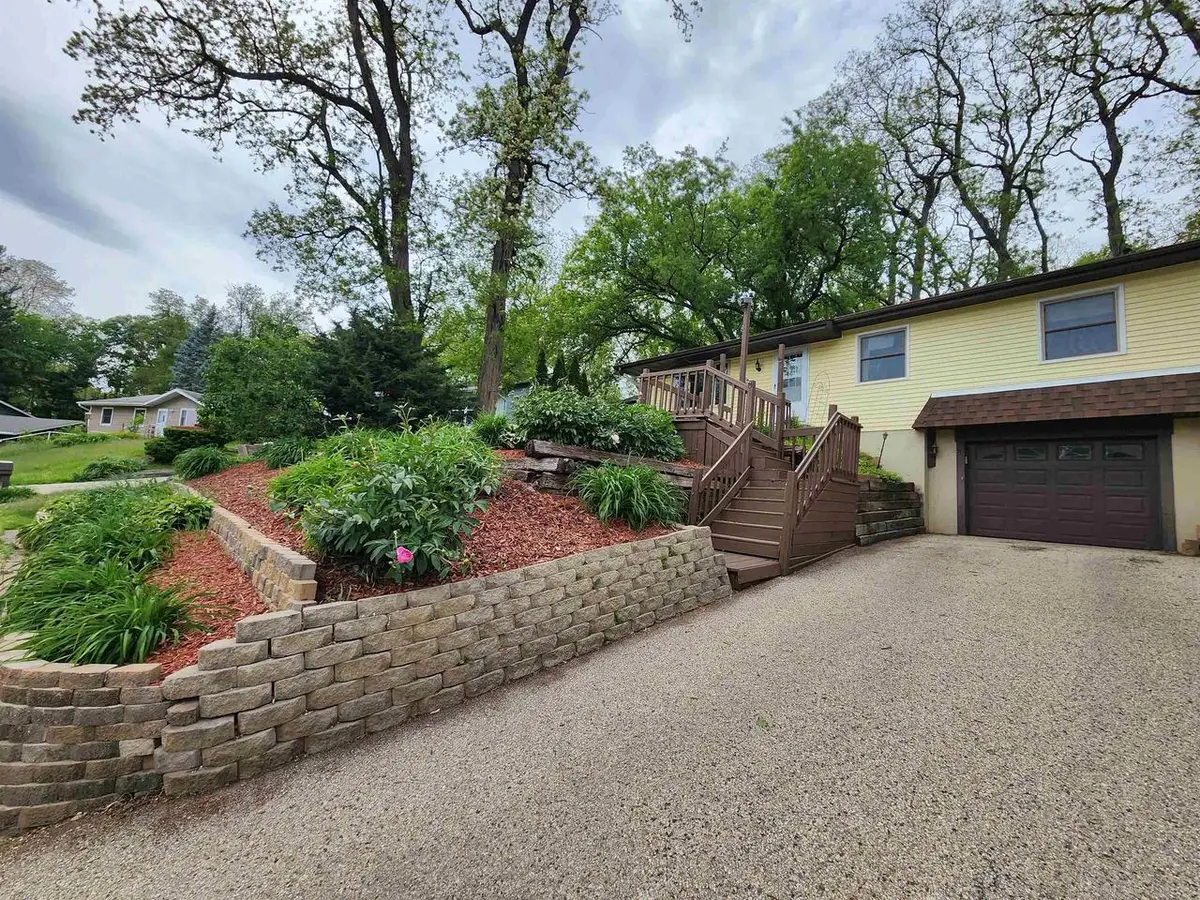 400 Woodcrest Lane, Milton, WI 53563 - #1