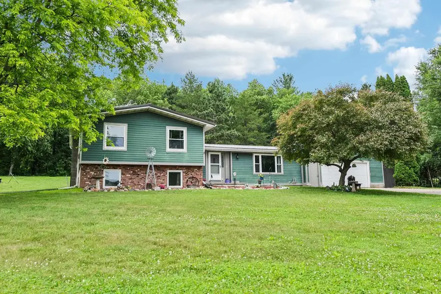 S3285 Lake Virginia Road, Reedsburg, WI 53959 - #2