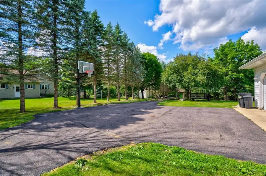 W7852 Donlin Drive, Pardeeville, WI 53954 - #3