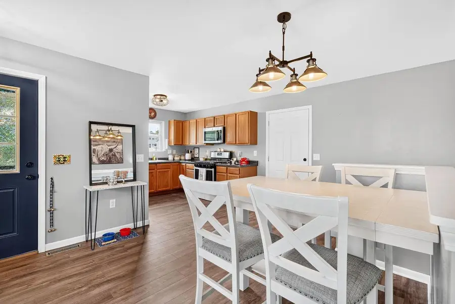 19 CORDELIA CRES, Madison, WI 53704 - #2