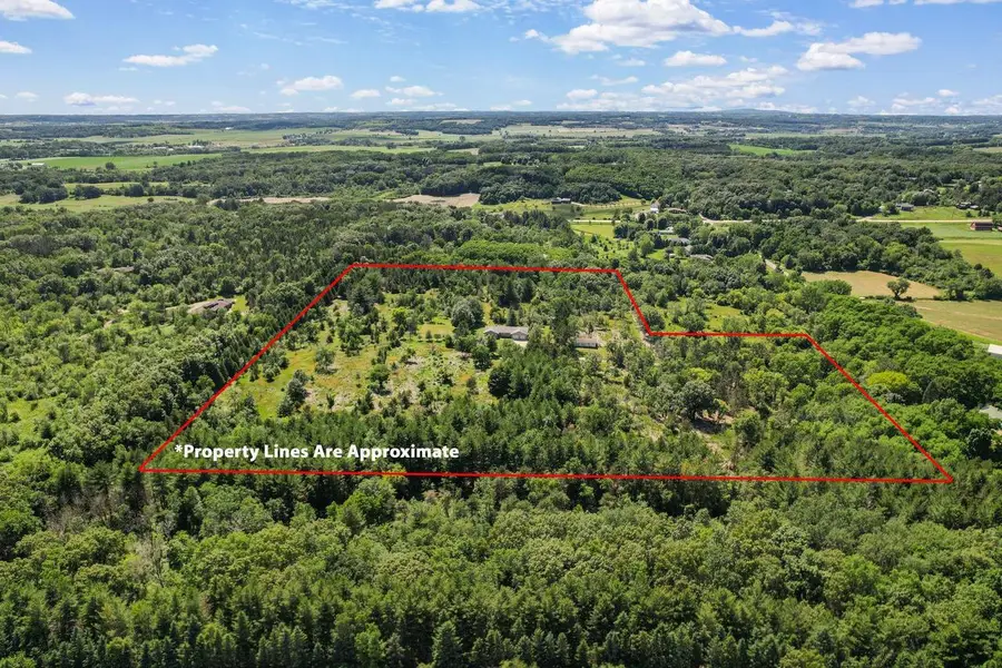 6635 Sunset Drive, Verona, WI 53593 - #2