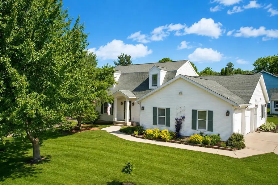 10904 Smokey Mountain Trail, Blue Mounds, WI 53517 - #2