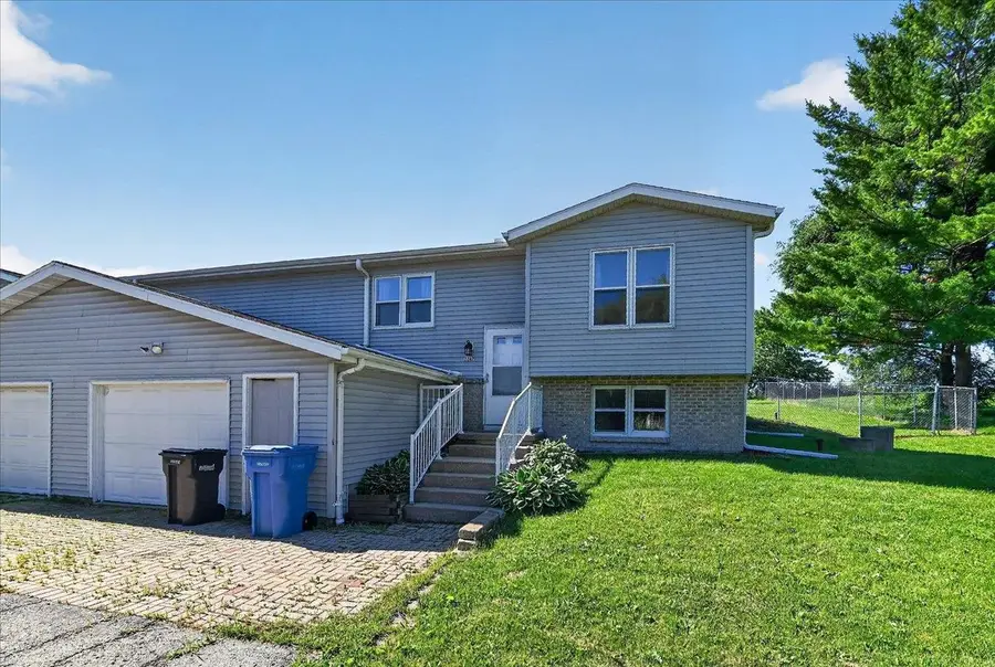 2267 Manley Drive, Sun Prairie, WI 53590 - #3