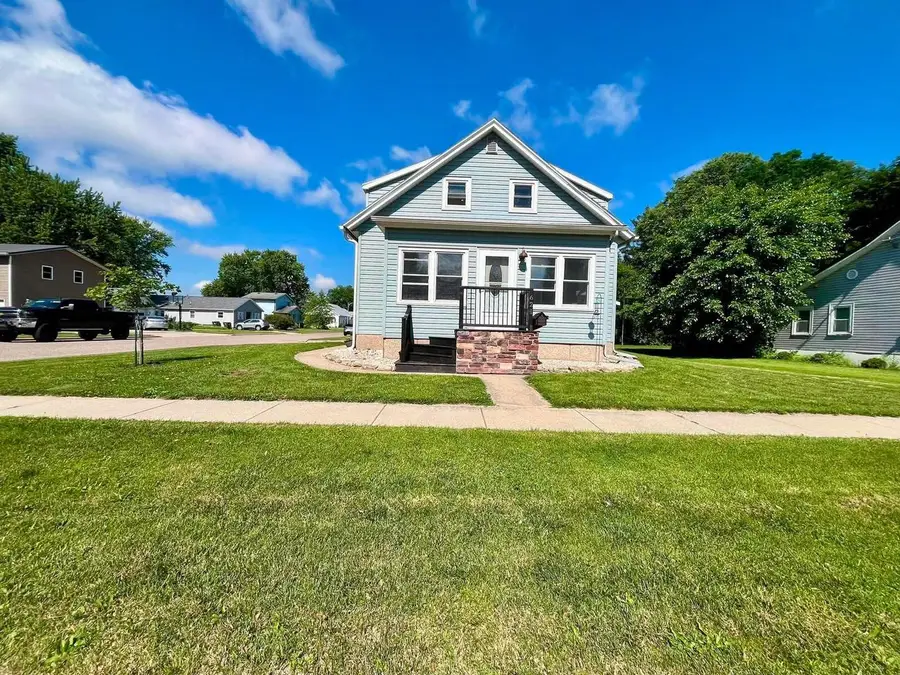621 Dallas Street, Sauk City, WI 53583 - #2