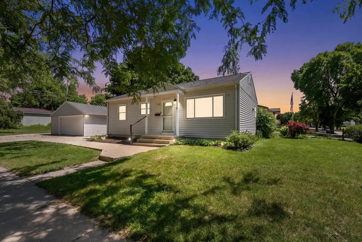2102 S 99th Street, West Allis, WI 53227 - #1