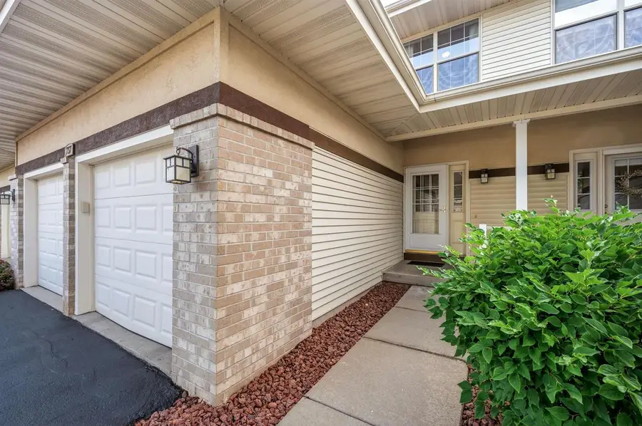 737 Clardell Drive, Sun Prairie, WI 53590 - #2