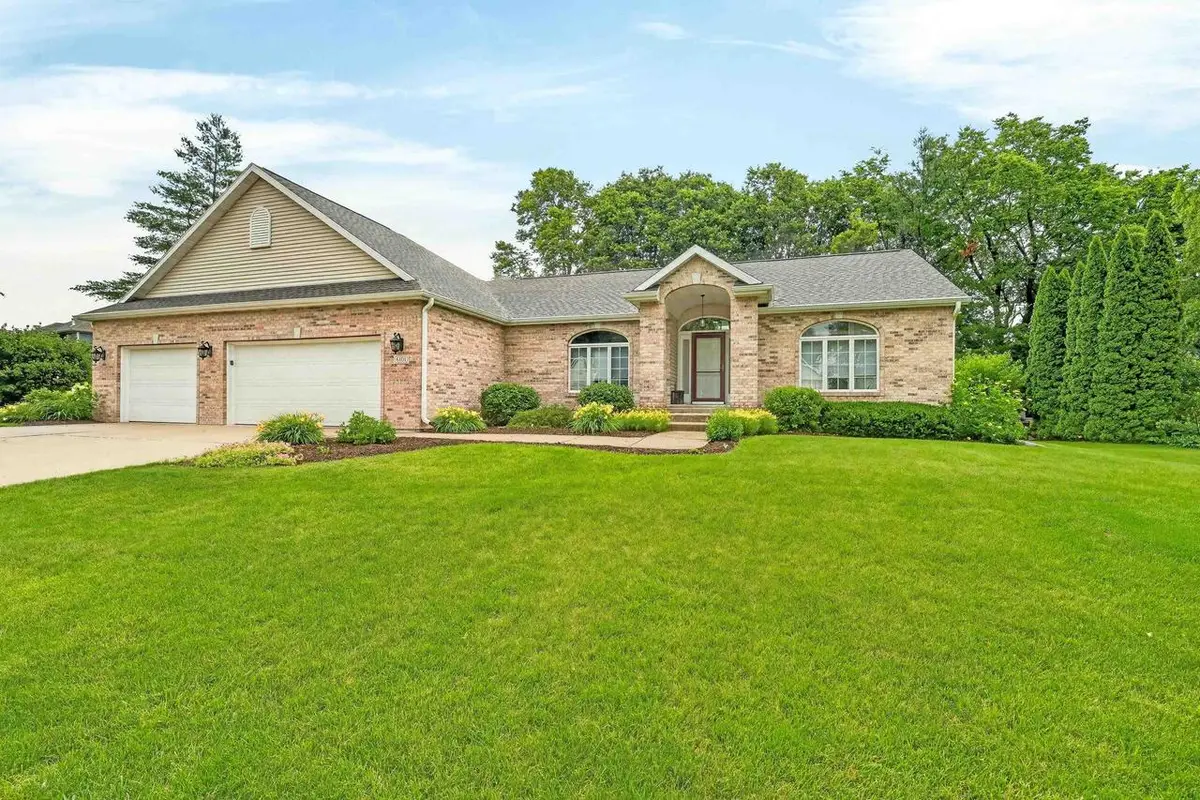 6101 HOLSCHER Road, McFarland, WI 53558 - #1