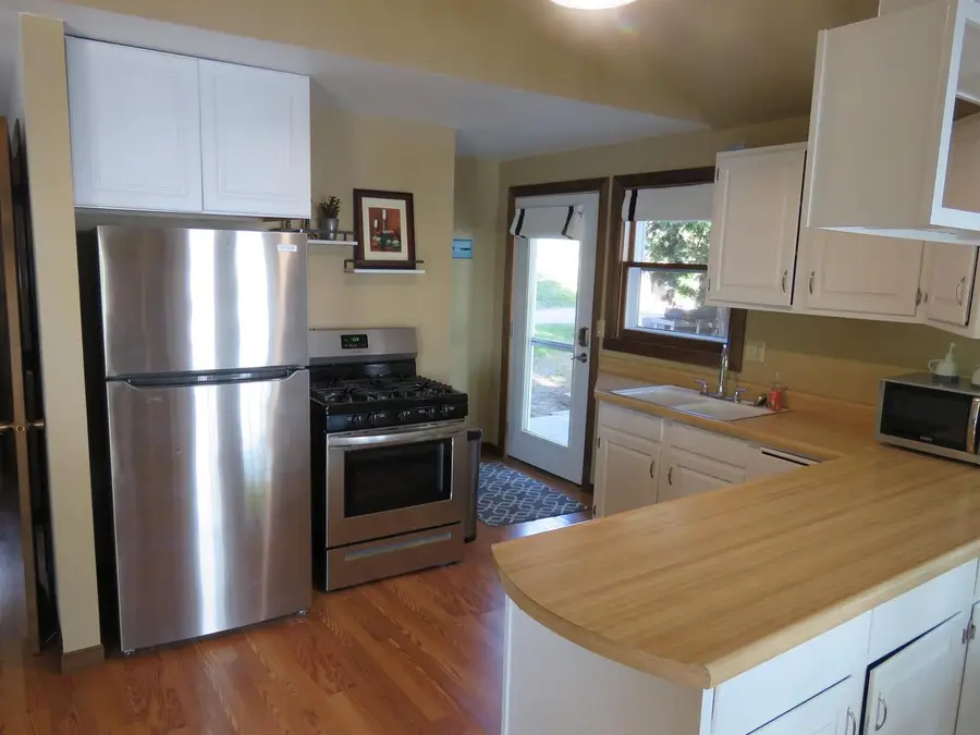 N10524 Howard Avenue, Fox Lake, WI 53933 - #3