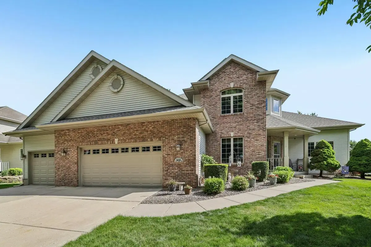 610 Pleasant Valley Parkway, Waunakee, WI 53597 - #1