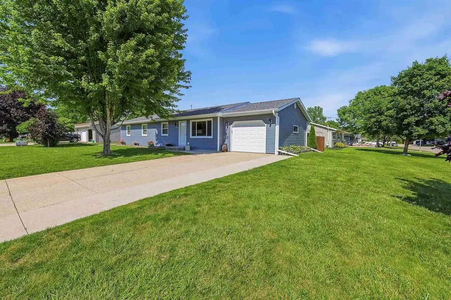 1103 Lombardi Lane, Beaver Dam, WI 53916 - #2