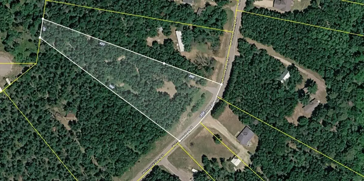 950 W Trout Valley Road, Hancock, WI 54943 - #1