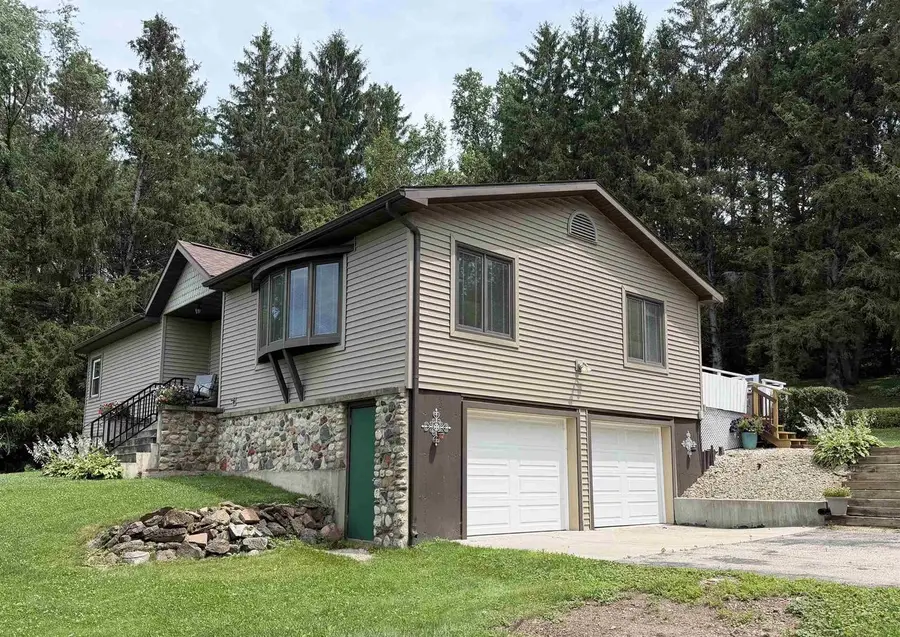 5030 S Valley Road, Black Earth, WI 53515 - #2