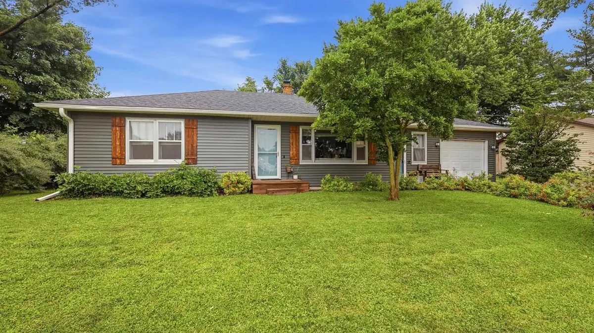 565 N Elm Street, Platteville, WI 53818 - #1