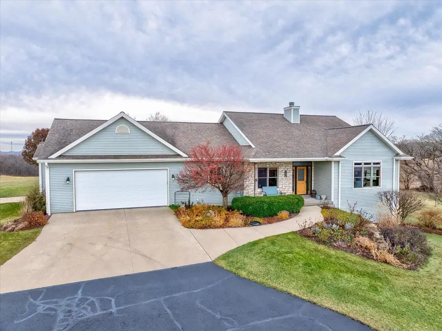 N8894 Blue Vista Lane, New Glarus, WI 53574 - #2