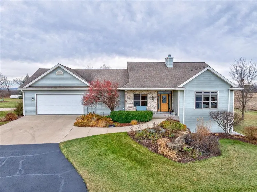 N8894 Blue Vista Lane, New Glarus, WI 53574 - #3