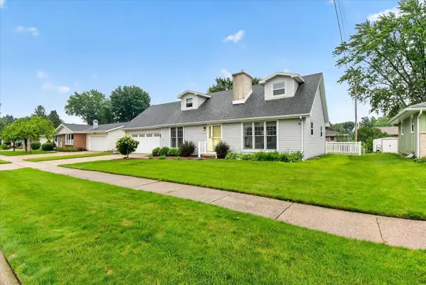2502 Bradford Avenue, Janesville, WI 53545