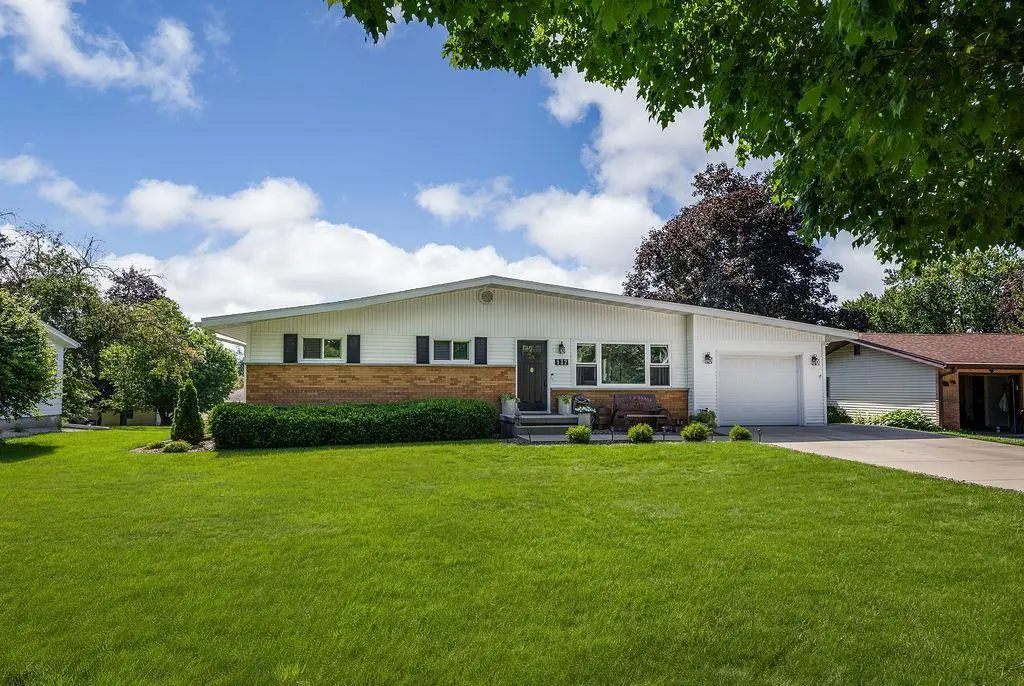 937 S Charles Street, Columbus, WI 53925 - #1