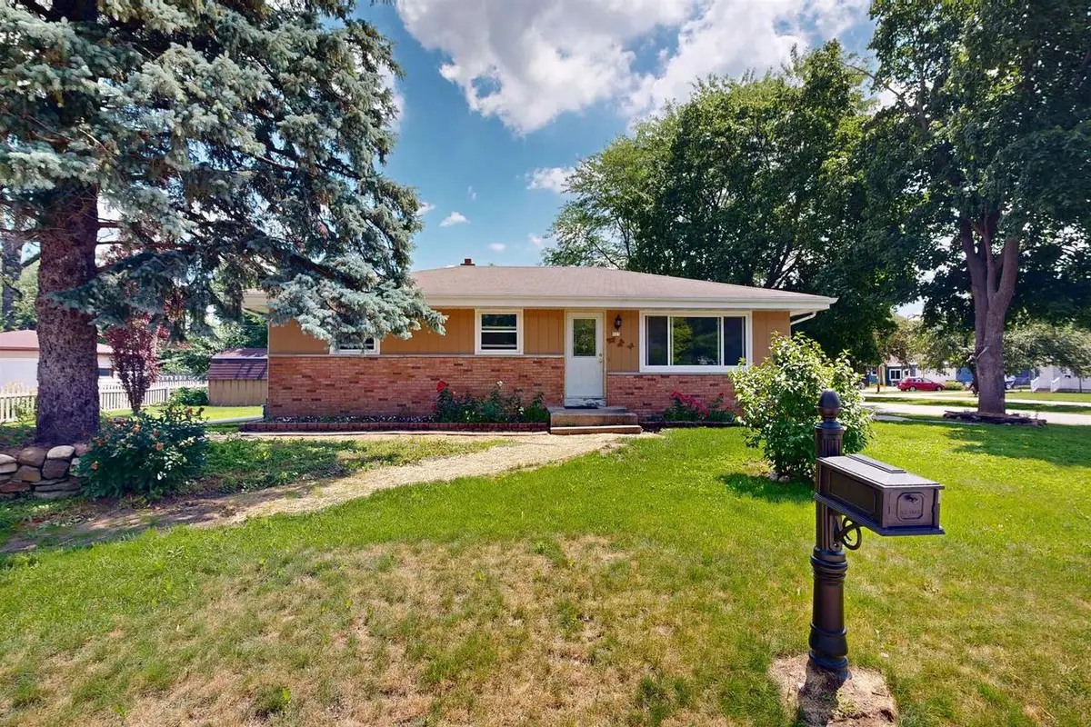 923 Gail Place, Fort Atkinson, WI 53538 - #1