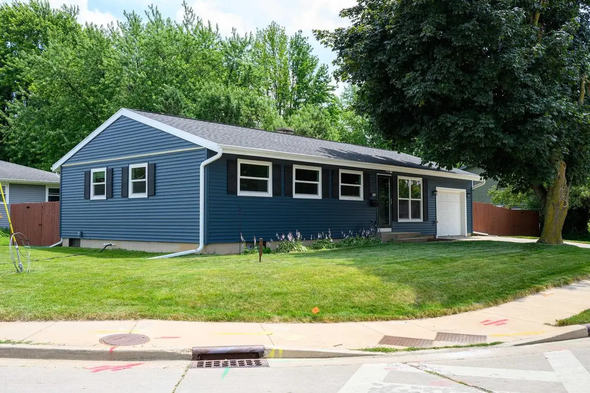 287 N Bird Street, Sun Prairie, WI 53590 - #1
