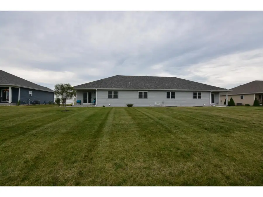 905 Roosevelt Street, Baraboo, WI 53913 - #3