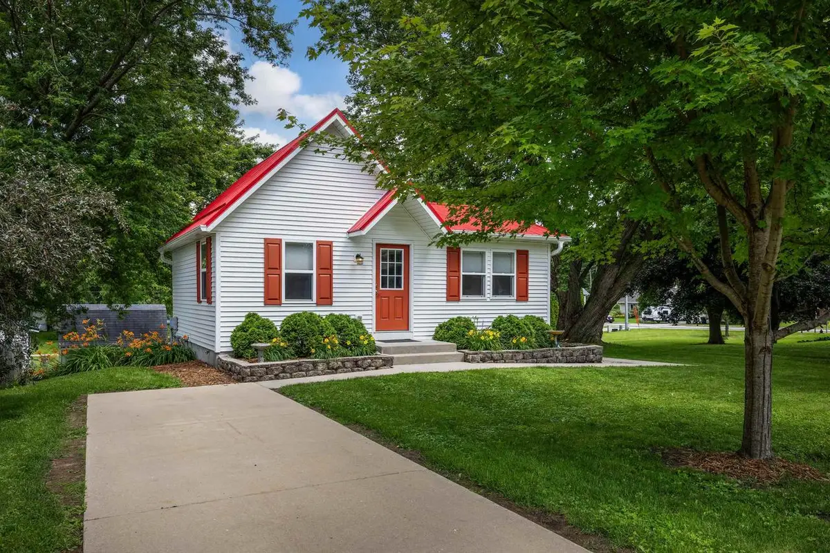 306 Bue Street, Deerfield, WI 53531 - #1