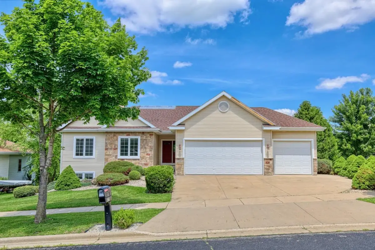 417 Skyview Drive, Waunakee, WI 53597 - #1
