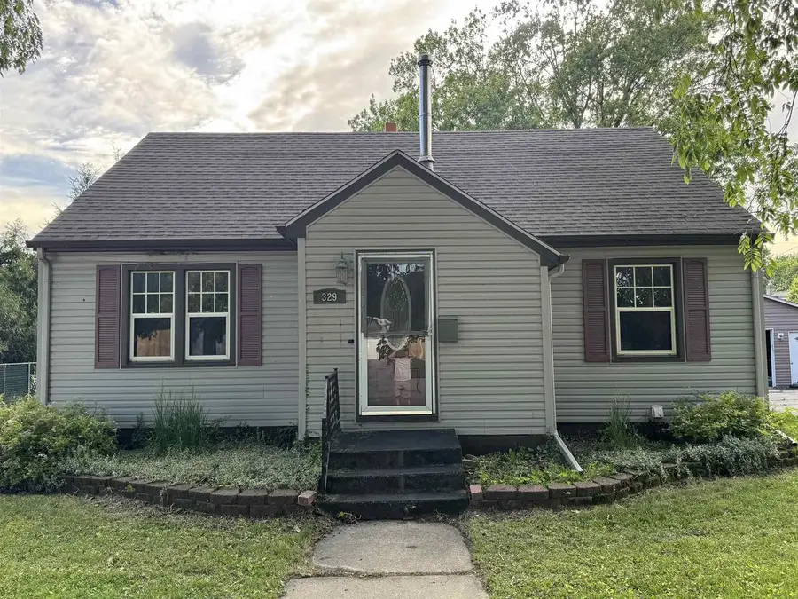 329 N Oakhill Avenue, Janesville, WI 53548 - #2