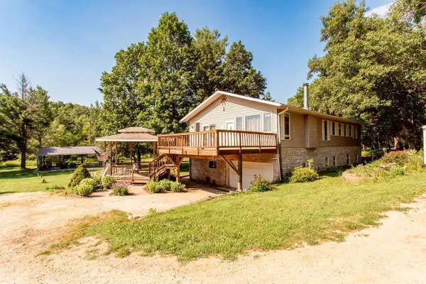 17860 River Road, Argyle, WI 53504