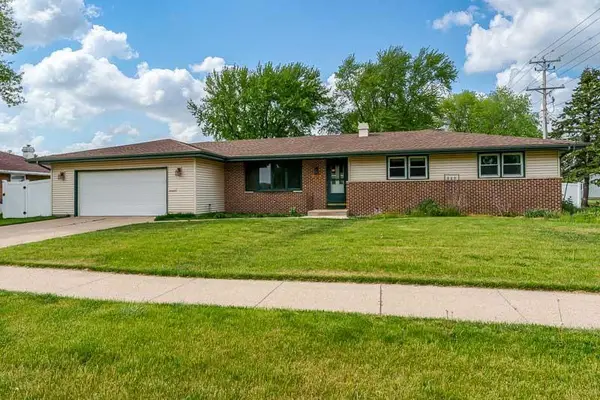 1913 Black Bridge Road, Janesville, WI 53545