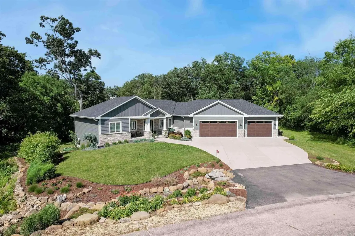 11702 N Heritage Ridge, Edgerton, WI 53534 - #1