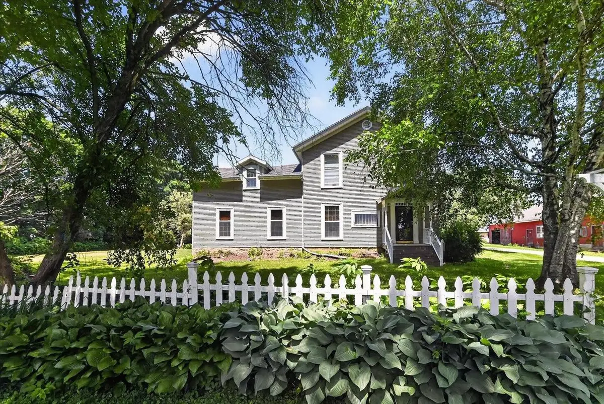 1948 County Rd T, Sun Prairie, WI 53590 - #1
