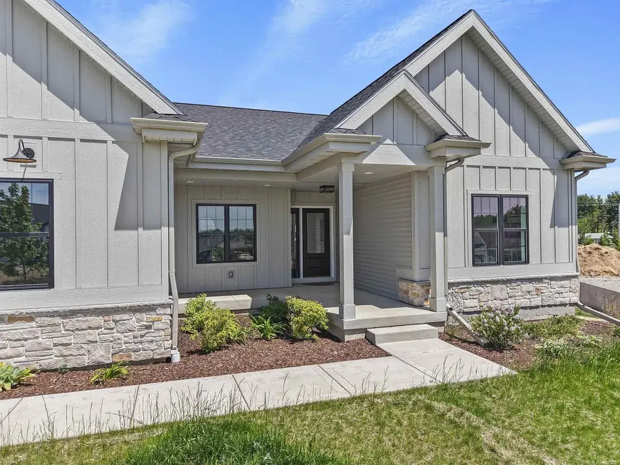 6854 Karolina Way, Sun Prairie, WI 53590 - #3