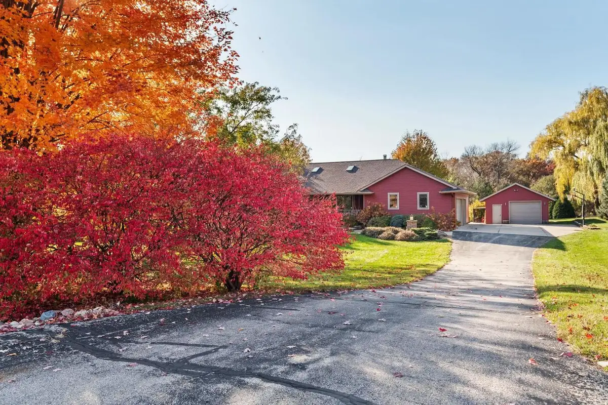 8109 N Robert Drive, Evansville, WI 53536 - #1