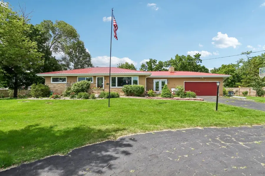 2400 W Avalon Road, Janesville, WI 53546 - #3